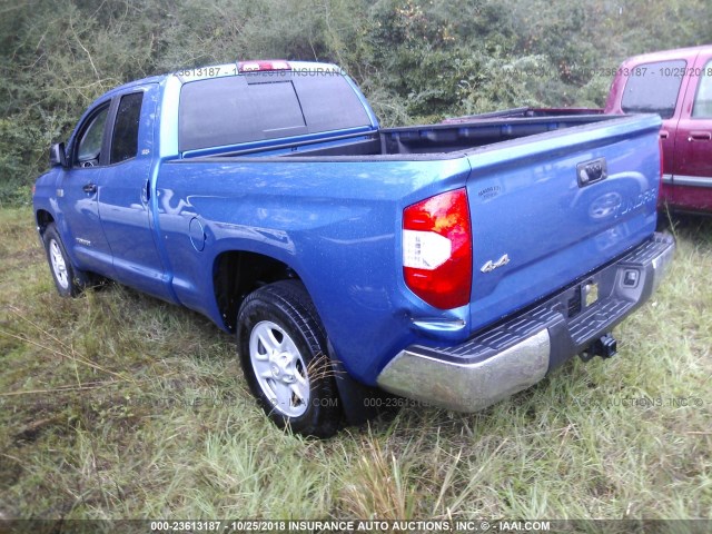 5TFUW5F16JX746023 - 2018 TOYOTA TUNDRA DOUBLE CAB SR/SR5 BLUE photo 3