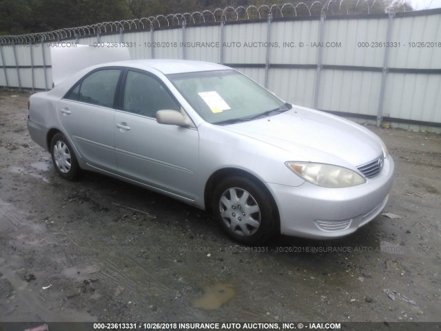 4T1BE32K16U648437 - 2006 TOYOTA CAMRY LE/XLE/SE SILVER photo 1
