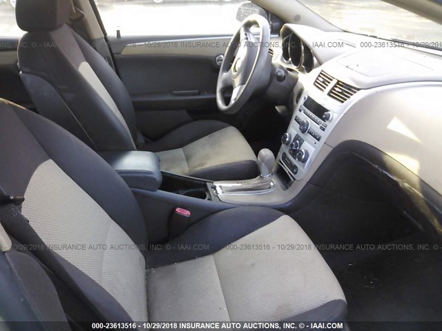 1G1ZG57B89F114273 - 2009 CHEVROLET MALIBU LS ფერფლისფერი ფოტო 5