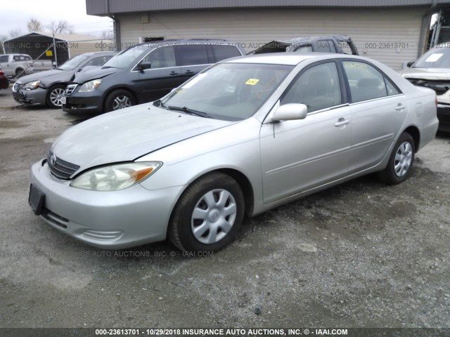 4T1BE32K74U858716 - 2004 TOYOTA CAMRY LE/XLE/SE GRAY photo 2