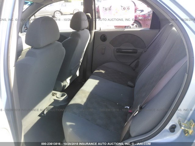 KL1TD52655B428410 - 2005 CHEVROLET AVEO LS BLUE photo 8