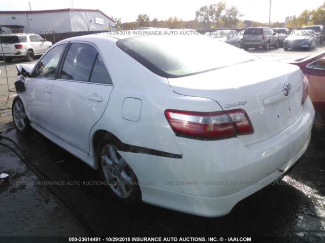 4T1BE46K27U672215 - 2007 TOYOTA CAMRY NEW GENERAT CE/LE/XLE/SE WHITE photo 3
