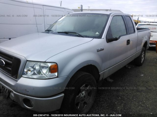 1FTRX14W26NA40647 - 2006 FORD F150 SILVER photo 2