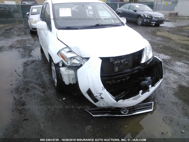 3N1BC1AP0BL453125 - 2011 NISSAN VERSA S/SL WHITE photo 6