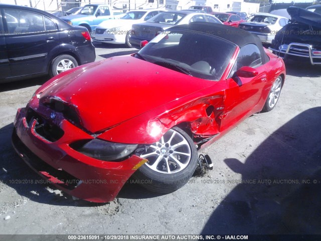 4USBU33566LW66058 - 2006 BMW Z4 3.0 RED photo 2