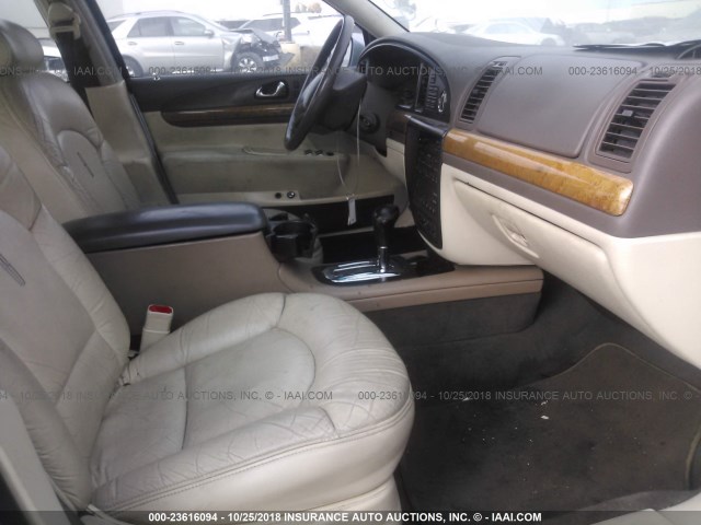 1LNFM97V1WY714231 - 1998 LINCOLN CONTINENTAL  Niebieski zdjęcie 5