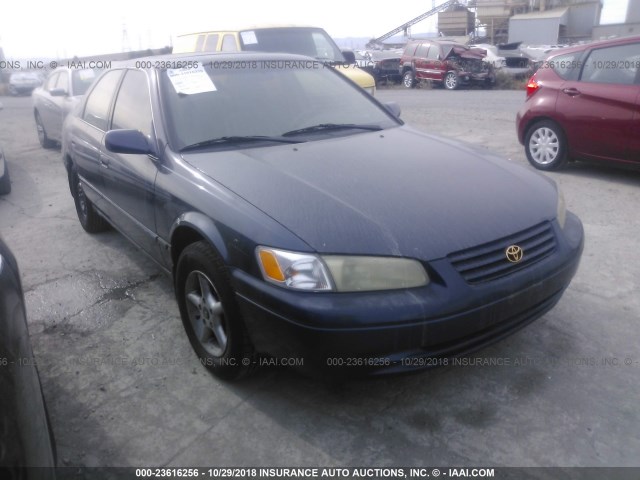 4T1BG22K2XU482533 - 1999 TOYOTA CAMRY CE/LE/XLE 蓝色 照片 1