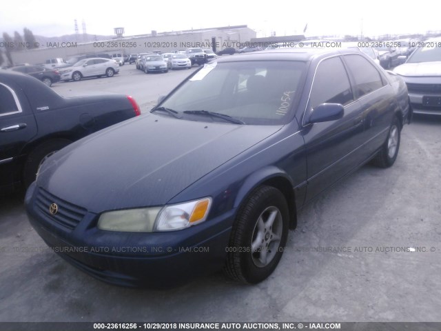 4T1BG22K2XU482533 - 1999 TOYOTA CAMRY CE/LE/XLE 蓝色 照片 2