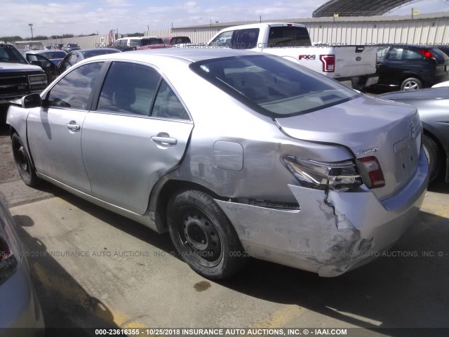 4T4BE46K68R014176 - 2008 TOYOTA CAMRY CE/LE/XLE/SE SILVER photo 3