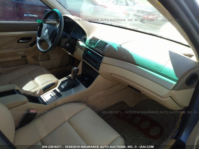 WBADT43462GZ97477 - 2002 BMW 525 I AUTOMATIC PURPLE photo 5