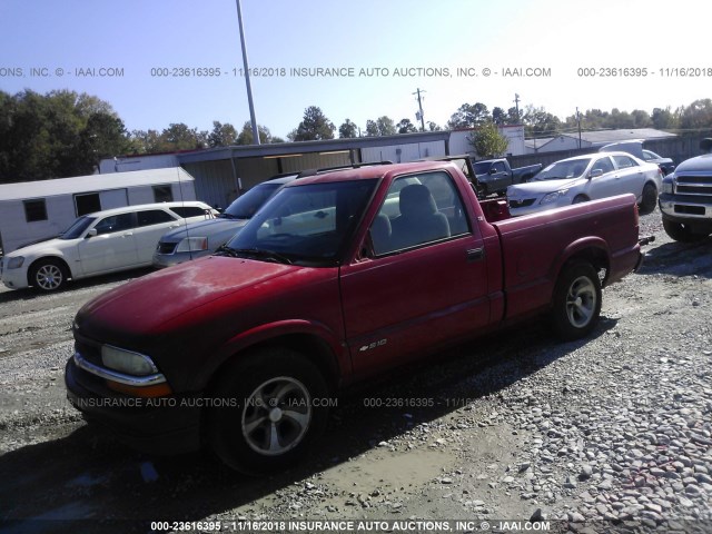 1GCCS1440W8100880 - 1998 CHEVROLET S TRUCK S10 RED photo 2