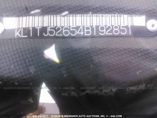 KL1TJ52654B192851 - 2004 CHEVROLET AVEO LS GREEN photo 9