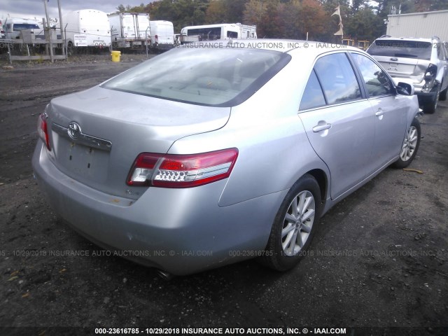 4T4BF3EK2AR037274 - 2010 TOYOTA CAMRY SE/LE/XLE SILVER photo 4