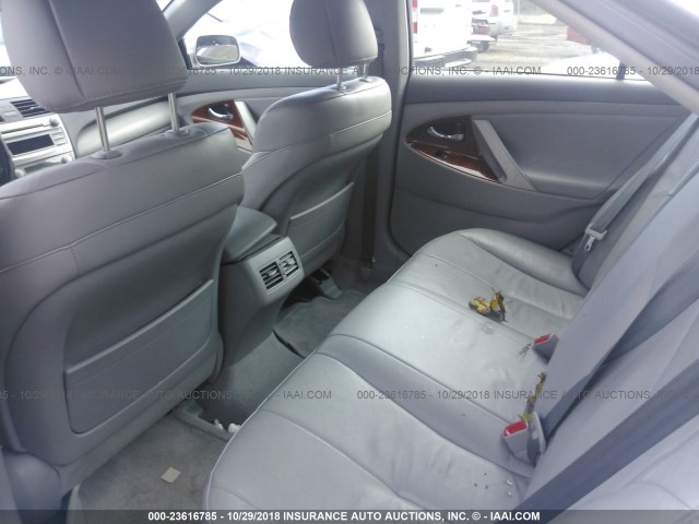 4T4BF3EK2AR037274 - 2010 TOYOTA CAMRY SE/LE/XLE SILVER photo 8
