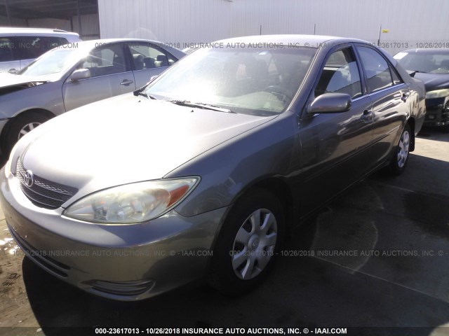 JTDBE32K830230450 - 2003 TOYOTA CAMRY LE/XLE Сұр фото 2