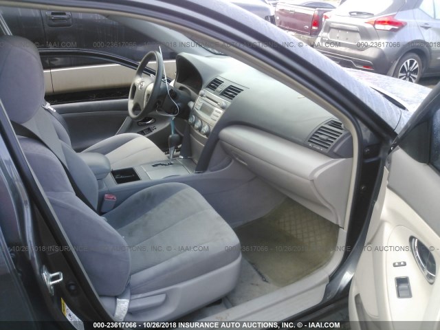 4T1BE46K18U761534 - 2008 TOYOTA CAMRY CE/LE/XLE/SE GRAY photo 5