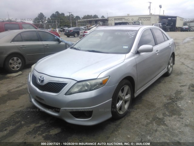 4T1BF3EK3AU069242 - 2010 TOYOTA CAMRY SE/LE/XLE 银色 照片 2