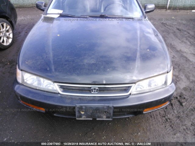 1HGCE6674VA007056 - 1997 HONDA ACCORD EX/EX-R BLACK photo 6