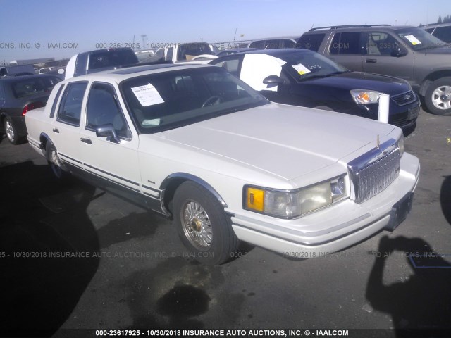 1LNLM83W1RY630877 - 1994 LINCOLN TOWN CAR CARTIER WHITE photo 1