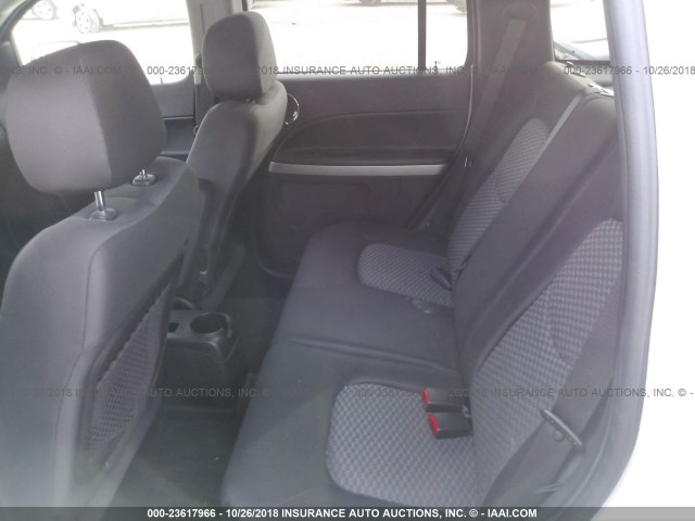 3GNBAAFW9BS532048 - 2011 CHEVROLET HHR LS Blanco foto 8