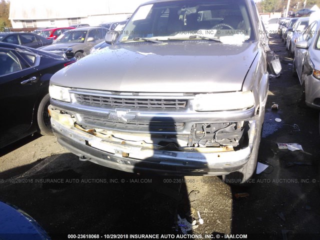 1GNEK13Z23J164016 - 2003 CHEVROLET TAHOE K1500 SILVER photo 6