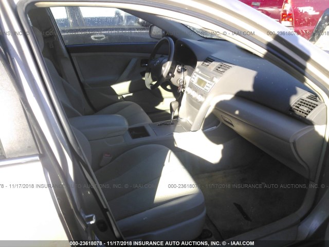 4T1BE46KX8U224659 - 2008 TOYOTA CAMRY CE/LE/XLE/SE GOLD photo 5