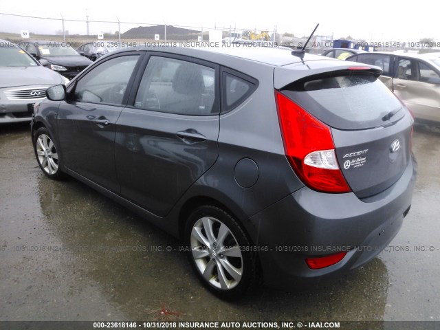 KMHCU5AE5CU045405 - 2012 HYUNDAI ACCENT GLS/GS/SE GRAY photo 3