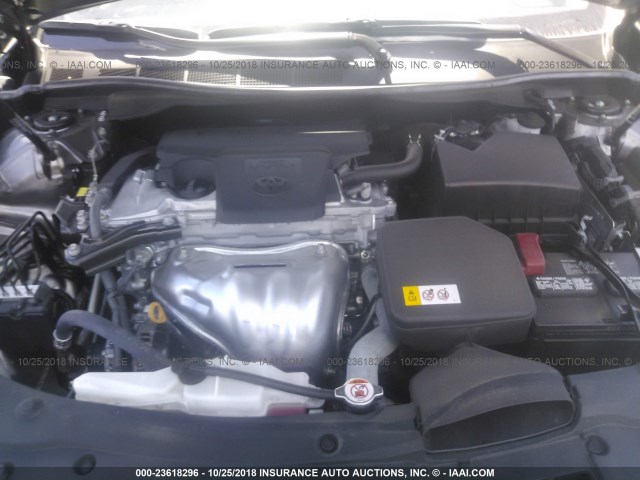 4T1BF1FK2HU361154 - 2017 TOYOTA CAMRY LE/XLE/SE/XSE 灰色 照片 10