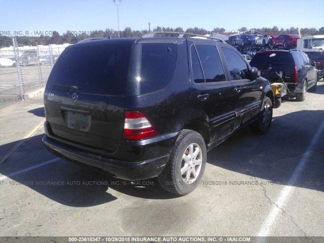 4JGAB72EXXA073781 - 1999 MERCEDES-BENZ ML 430 黑色 照片 4