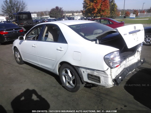4T1BE32K14U277244 - 2004 TOYOTA CAMRY LE/XLE/SE WHITE photo 3