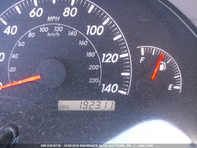 4T1BF30KX5U617945 - 2005 TOYOTA CAMRY LE/XLE/SE WHITE photo 7