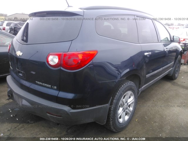 1GNER13D79S165472 - 2009 CHEVROLET TRAVERSE LS BLUE photo 4