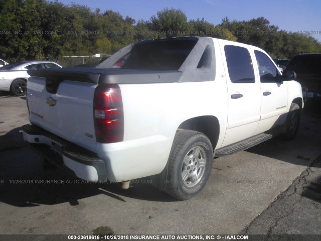 3GNEC12027G321440 - 2007 CHEVROLET AVALANCHE C1500 WHITE photo 4