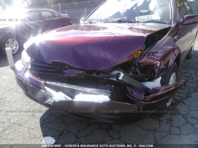 JT2BG22K2X0304139 - 1999 TOYOTA CAMRY LE/XLE 红色 照片 6