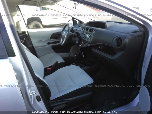 JTDKDTB38D1551928 - 2013 TOYOTA PRIUS C SILVER photo 5