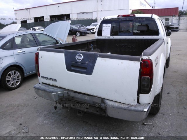 1N6AD06U95C417770 - 2005 NISSAN FRONTIER KING CAB LE/KING CAB SE/KING CAB OFF ROAD WHITE photo 6