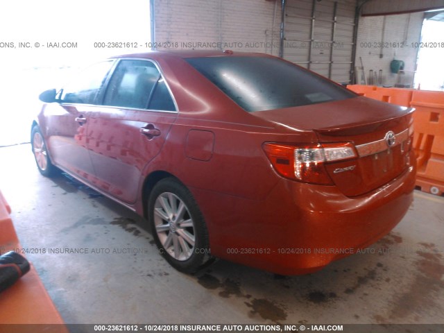 4T1BD1FK0CU059649 - 2012 TOYOTA CAMRY HYBRID/LE/XLE RED photo 3