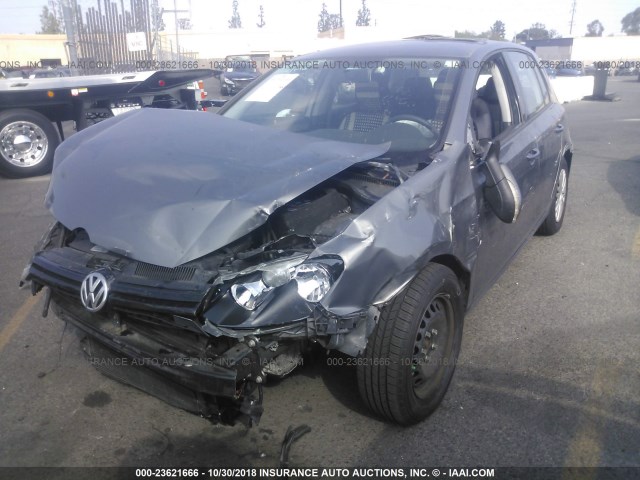 WVWDB7AJ9DW138702 - 2013 VOLKSWAGEN GOLF GRAY photo 2