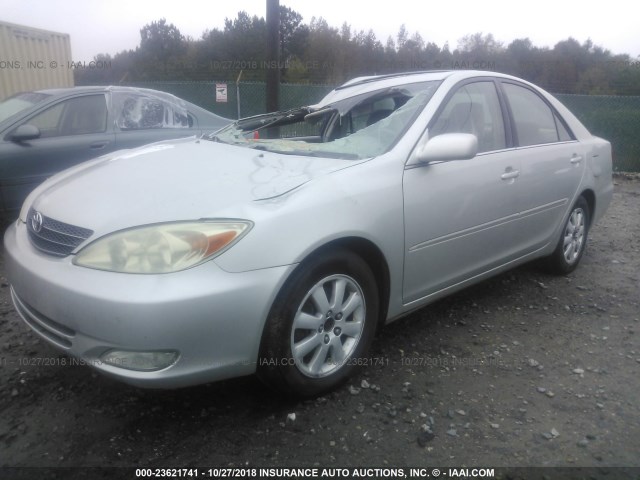 4T1BF32K64U063847 - 2004 TOYOTA CAMRY LE/XLE/SE SILVER photo 2