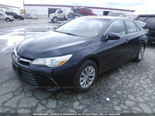 4T1BF1FK1GU596353 - 2016 TOYOTA CAMRY LE/XLE/SE/XSE 蓝色 照片 2