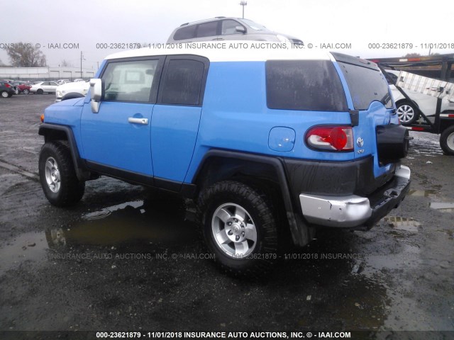 JTEBU11F28K019053 - 2008 TOYOTA FJ CRUISER BLUE photo 3