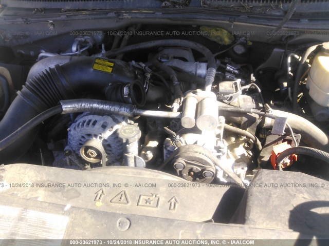 1GCJK33122F221202 - 2002 CHEVROLET SILVERADO K3500 Champagne photo 9