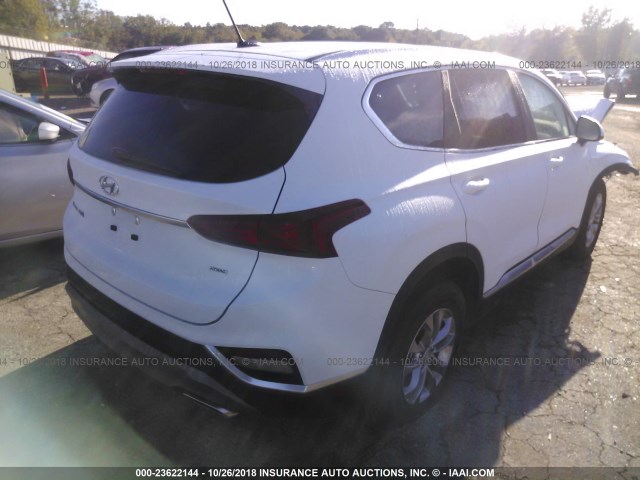 5NMS2CADXKH019941 - 2019 HYUNDAI SANTA FE SE WHITE photo 4