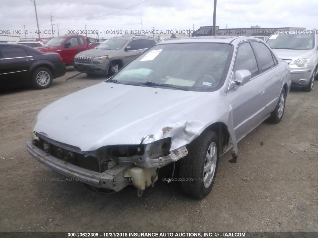 1HGCG66852A128001 - 2002 HONDA ACCORD EX/SE SILVER photo 2