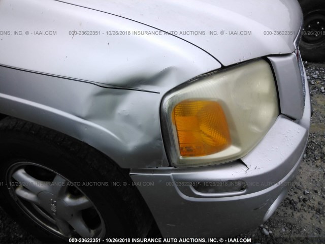 1GKET16S456131047 - 2005 GMC ENVOY XL SILVER photo 6