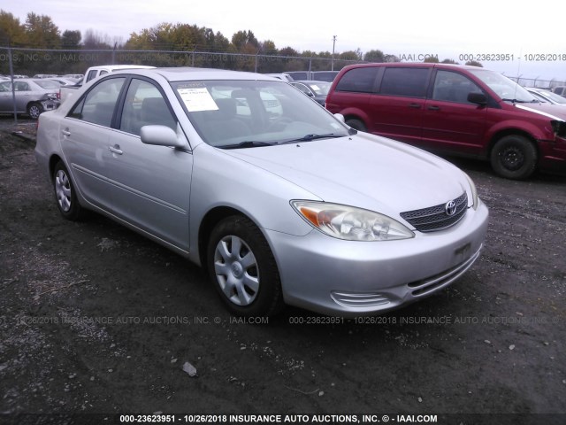 4T1BE32K23U727207 - 2003 TOYOTA CAMRY LE/XLE/SE SILVER photo 1