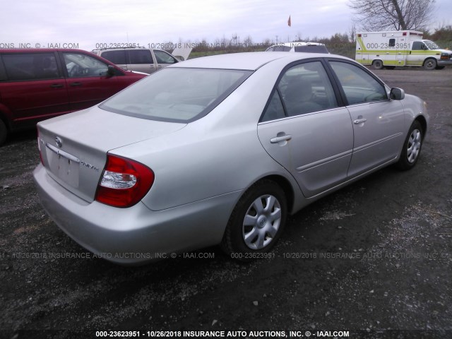 4T1BE32K23U727207 - 2003 TOYOTA CAMRY LE/XLE/SE SILVER photo 4