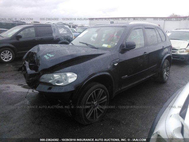 5UXZV4C52D0E02388 - 2013 BMW X5 XDRIVE35I Ciemnoniebieski zdjęcie 2