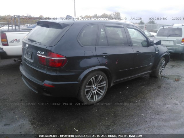 5UXZV4C52D0E02388 - 2013 BMW X5 XDRIVE35I Ciemnoniebieski zdjęcie 4
