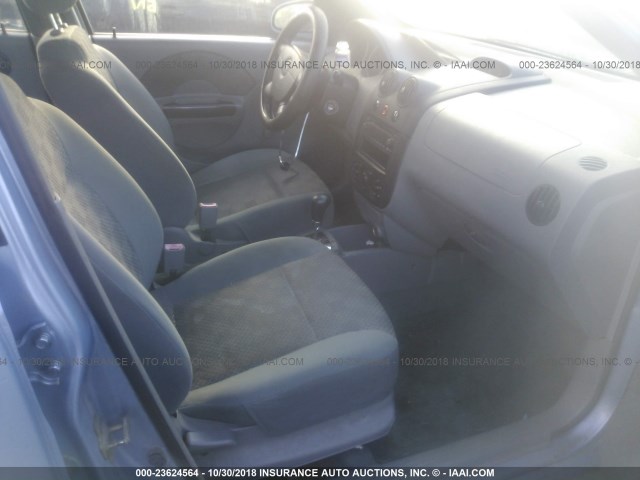 KL1TD62635B471889 - 2005 CHEVROLET AVEO LS BLUE photo 5